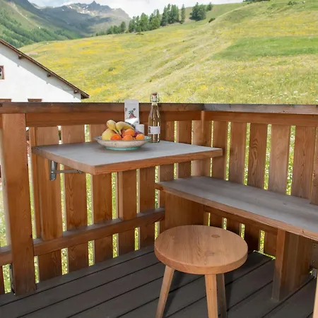 Chasa Tabla Apartment Guarda